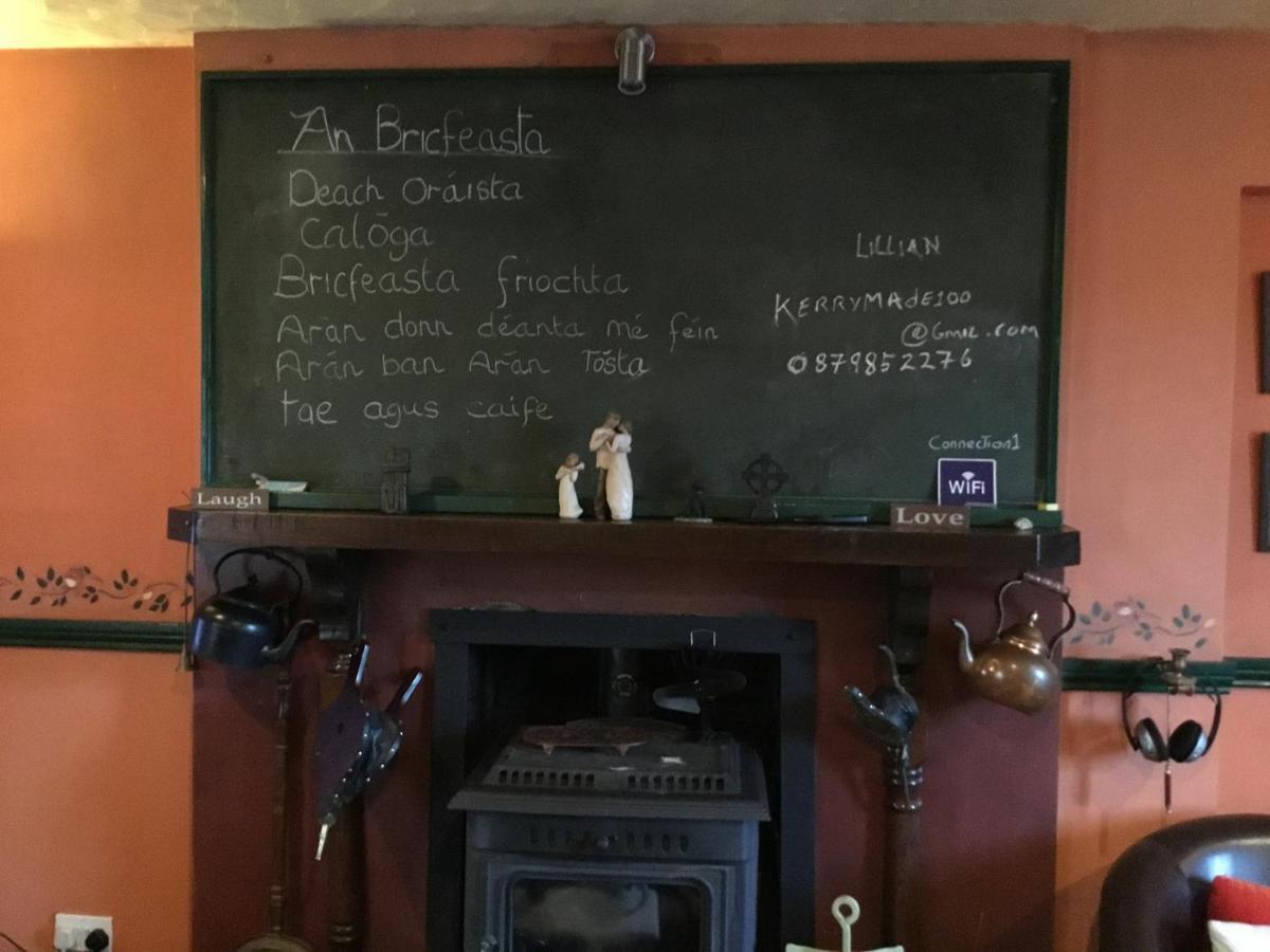 The Old School House B&B Ballinskelligs Bagian luar foto