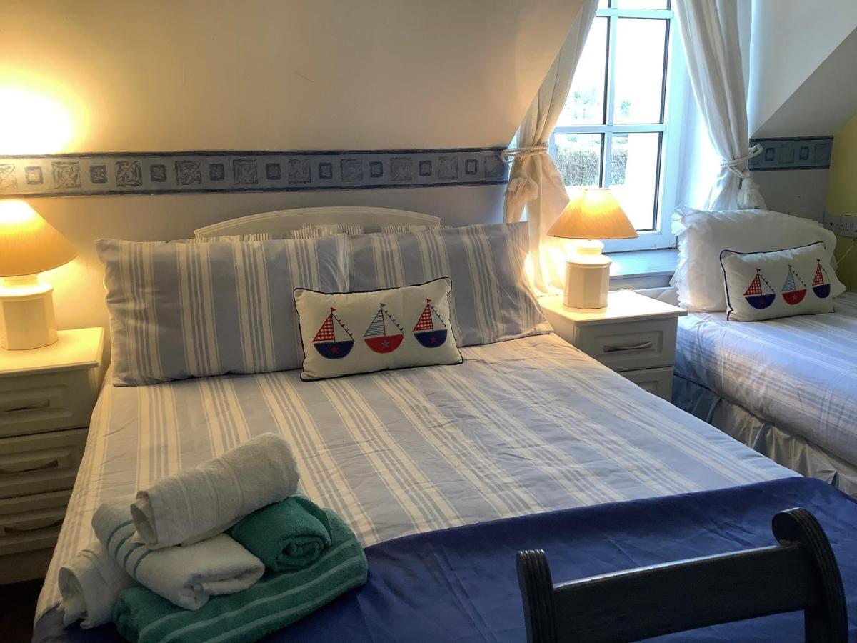 The Old School House B&B Ballinskelligs Bagian luar foto