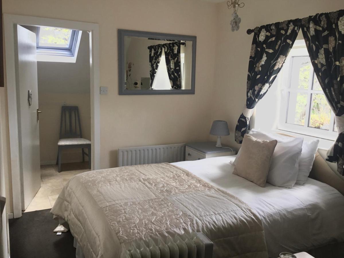 The Old School House B&B Ballinskelligs Bagian luar foto