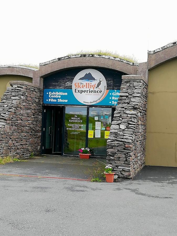 The Old School House B&B Ballinskelligs Bagian luar foto