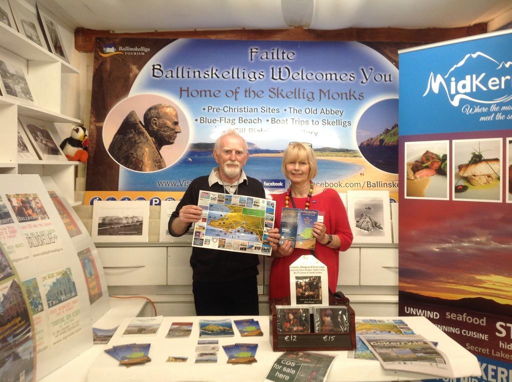 The Old School House B&B Ballinskelligs Bagian luar foto