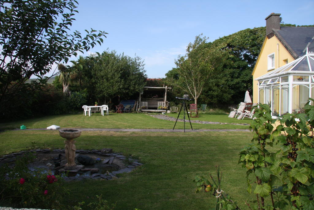 The Old School House B&B Ballinskelligs Bagian luar foto