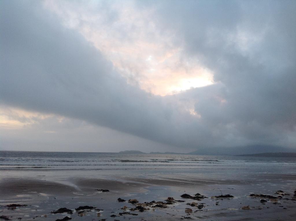 The Old School House B&B Ballinskelligs Bagian luar foto